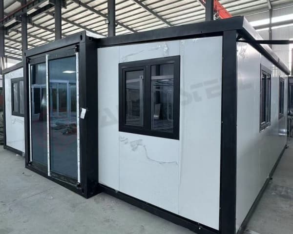 Double-Combined Expandable Container House