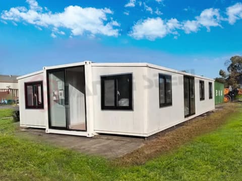 Scalable Foldable Restaurant