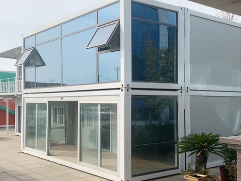 Factory-prefabricated houses with glass corridors