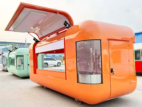 Commercial mobile food truck