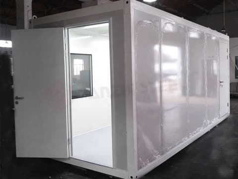 Metal foam sandwich panels