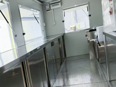 Galvanized steel anti-slip flooring