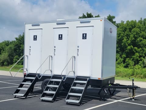 3 Three-person portable toilet trailer supplier