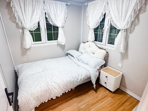 Bedroom Layout