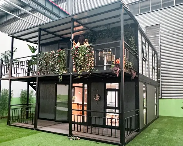 Luxury 2-Story Prefabricated Villa