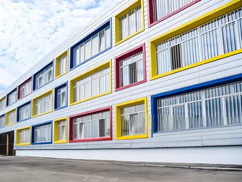 Lightweight Modular prefab school units