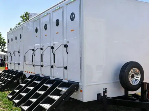 Luxury Portable Toliets with Shower factory