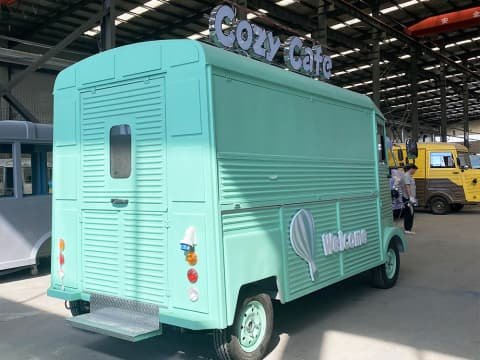 Retro Food Truck Electric 4 Wheels Food Cart