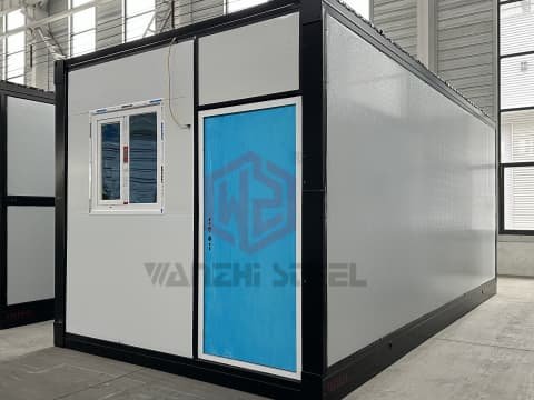 Single Z-shaped folding house